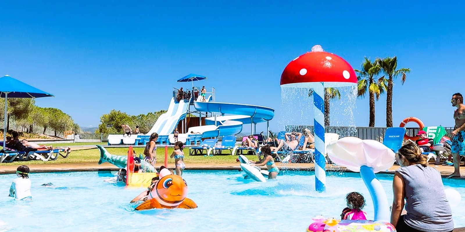 Camping Vilanova Park by Viajes Velero