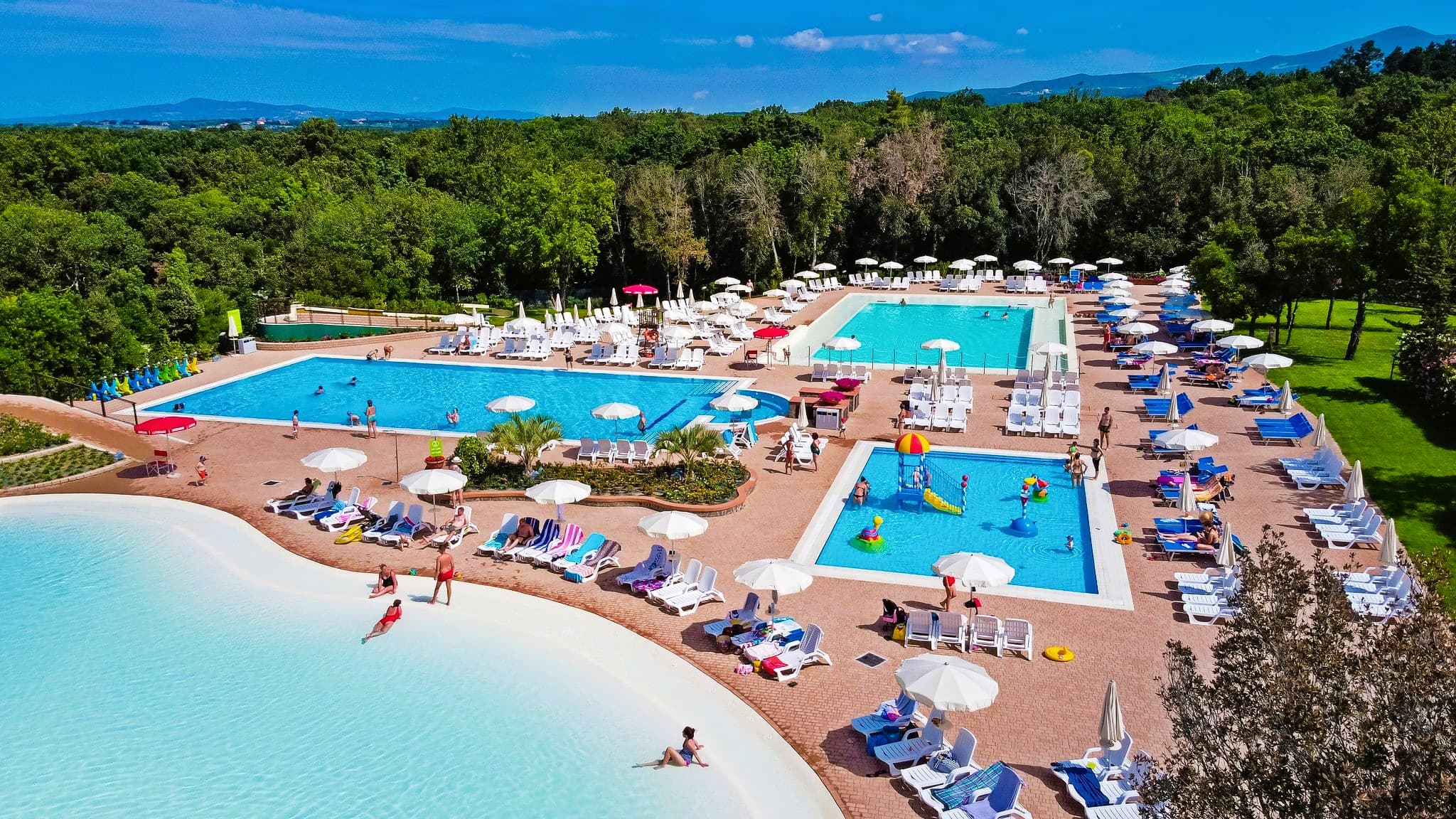 Camping hu Montescudaio Village